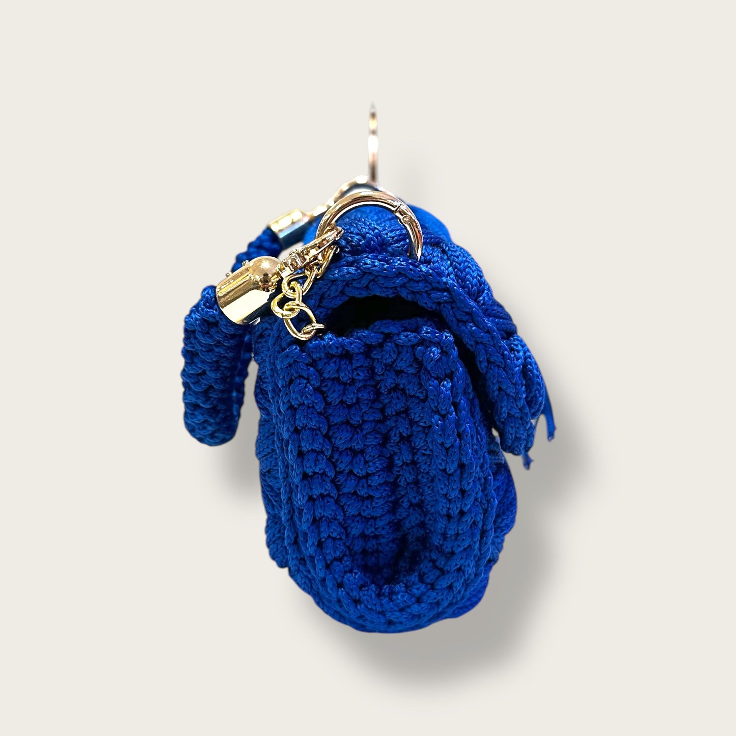Handmade Crochet Hand & Shoulder Bag – Braided Knitted Design with Metal Clasp Closure