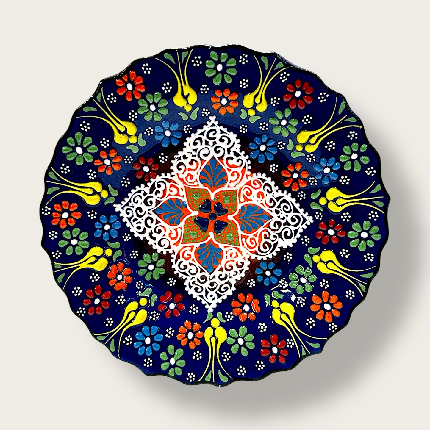 Hand-Painted Decorative Plate 08 – Artisan Ceramic Wall & Table Display