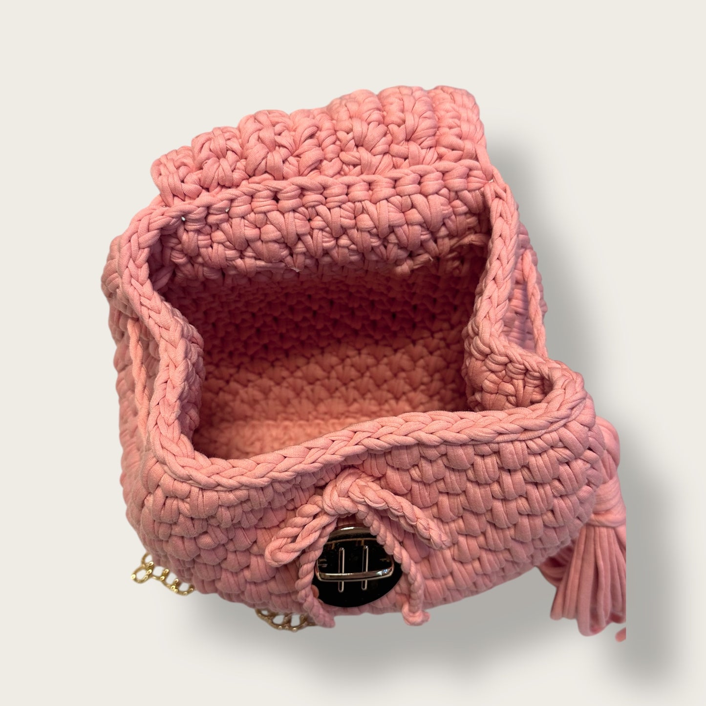 Handmade Crochet Backpack – Knitted Design with Metal Clasp Closure