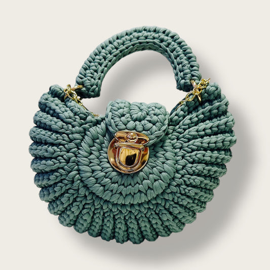 Handmade Crochet Handbag – Sculptural Knitted Design with Metal Clasp Closure