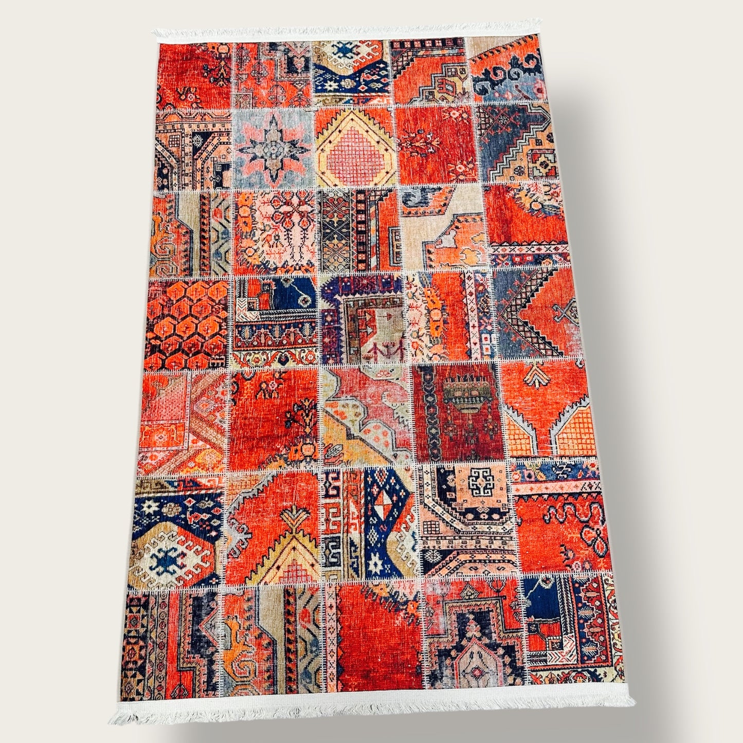 Vintage-Style Printed Patchwork Rug – Rustic Persian & Kilim-Inspired Design