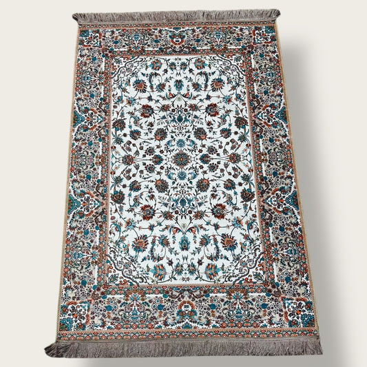 Persian-Inspired Printed Rug – Classic Floral Medallion Design