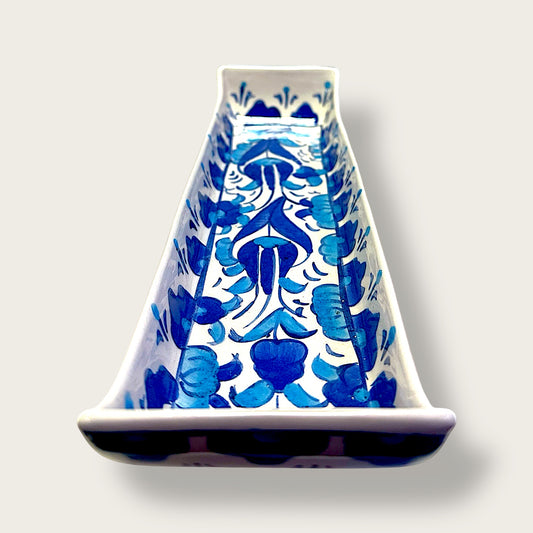 Handmade Ceramic Serving Tray 08 – Elegant & Functional Design