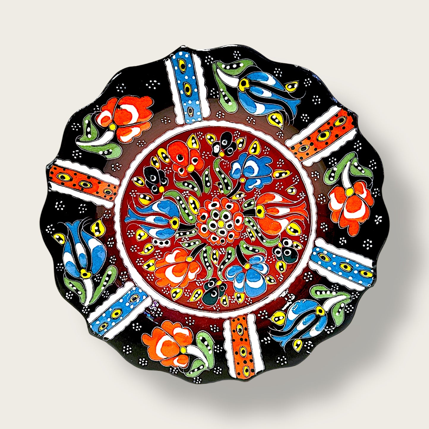 Hand-Painted Decorative Plate Small 03 – Artisan Ceramic Wall & Table Display