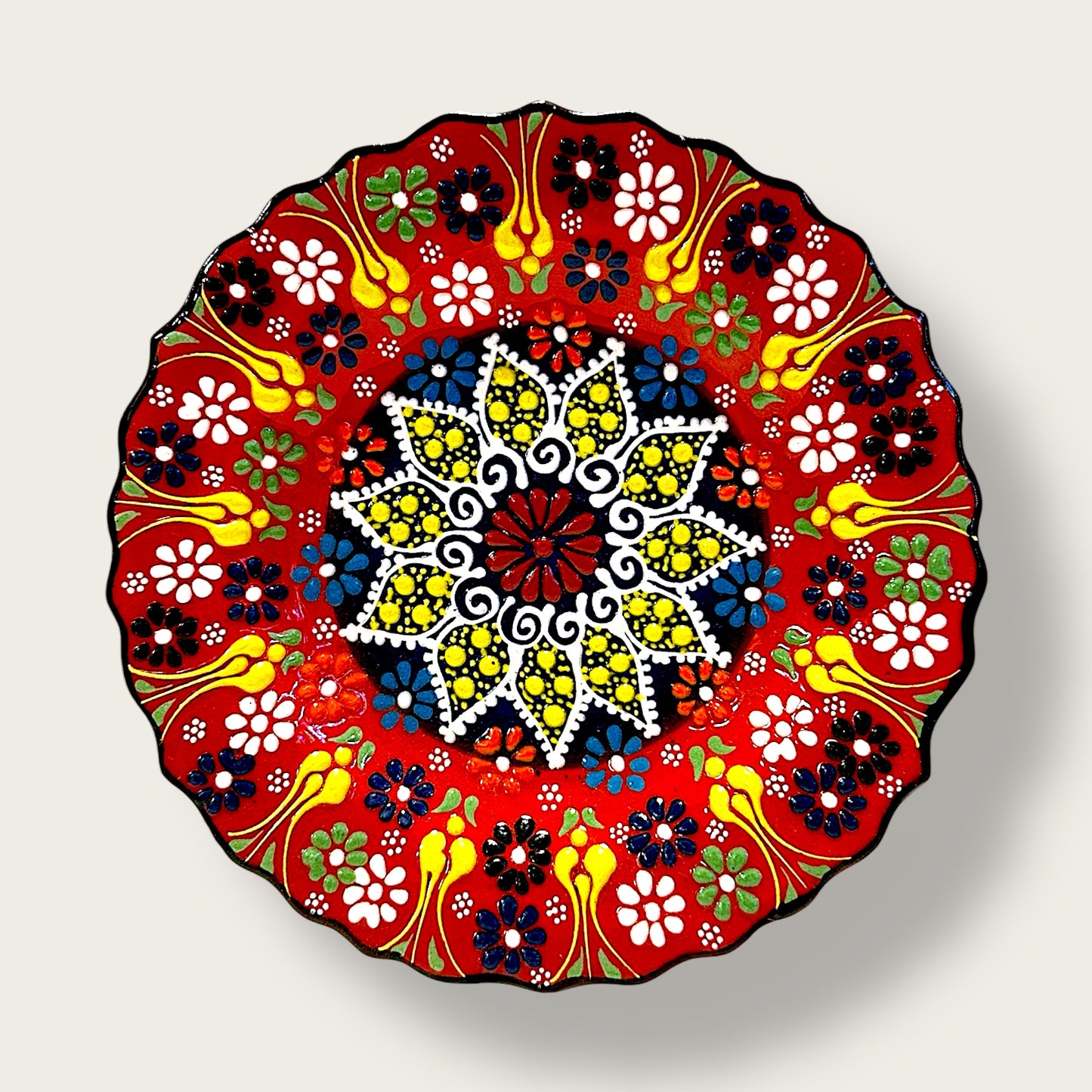 Hand-Painted Decorative Plate Small 08 – Artisan Ceramic Wall & Table Display