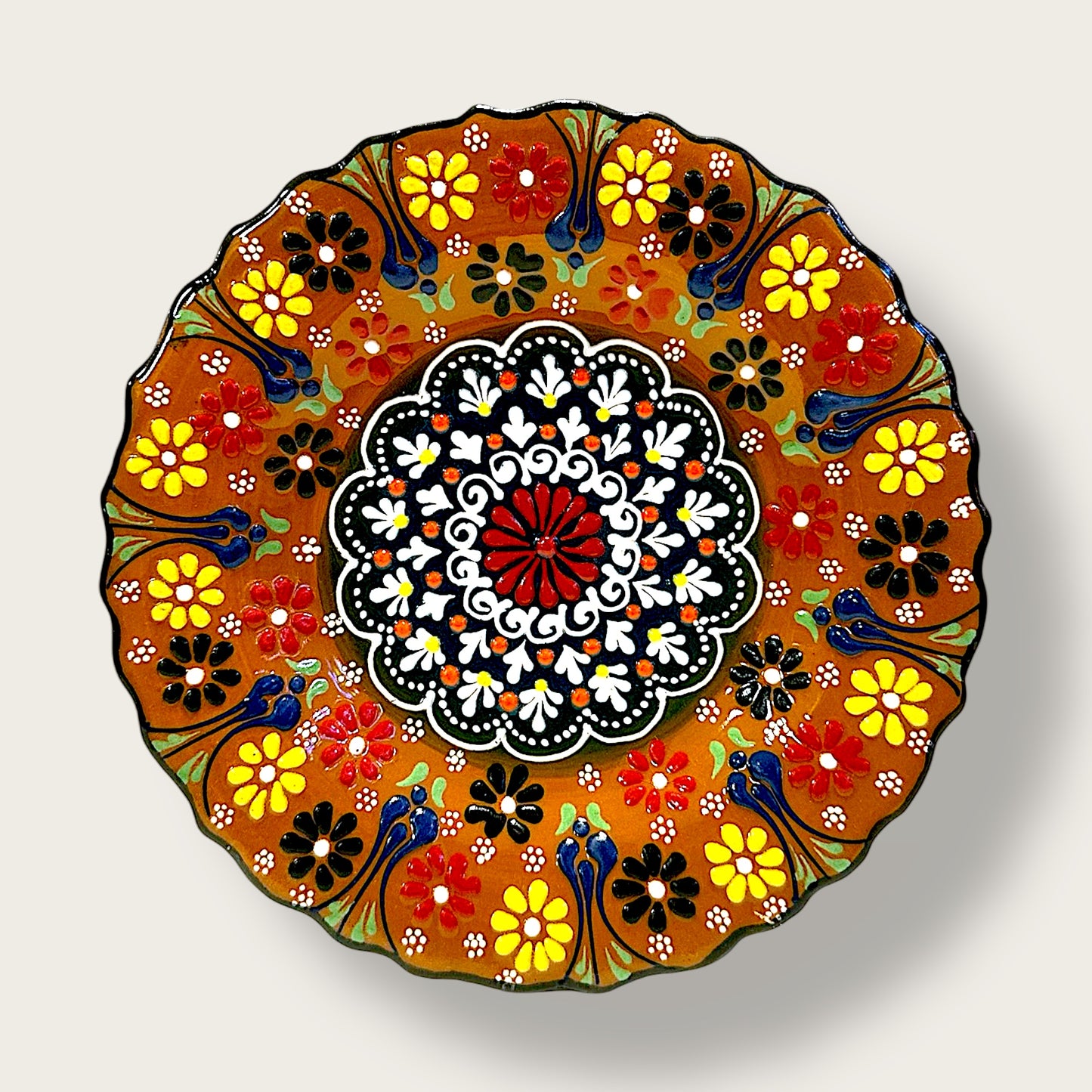 Hand-Painted Decorative Plate Small 08 – Artisan Ceramic Wall & Table Display