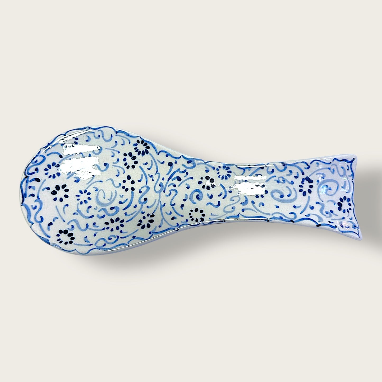 Handcrafted Ceramic Spoon Rest 04 – Elegant & Functional Kitchen Accessory